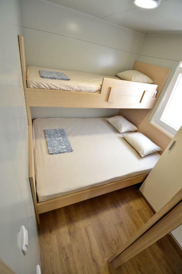 Mobile Home Cvita Betina  Eksteriør bilde
