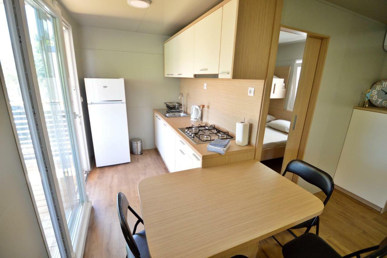 Mobile Home Cvita Betina  Eksteriør bilde